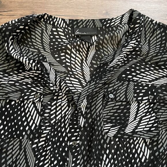 Lane Bryant Black White Striped Semi Sheer Roll Tab Blouse Size 22 24 - Picture 5 of 14